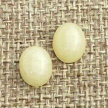 Light Topaz Oval Cabochon
