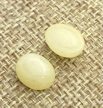 Light Topaz Oval Cabochon