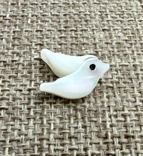 Mother of Pearl Bird Beads Sku#M495