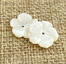 Mother of Pearl Flower Charm Sku#M79