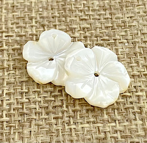 Mother of Pearl Flower Charm Sku#M79