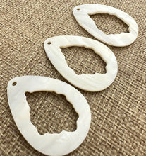 Mother of Pearl Charm Sku#M281