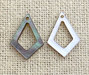 Mother of Pearl Charm Sku#M2524