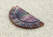 Mother of Pearl Charm Sku#M2605