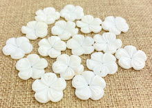 Mother of Pearl Flower Charm Sku#M66