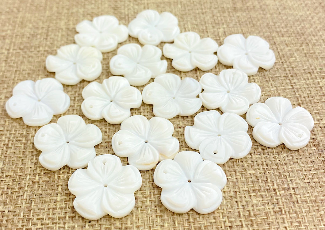 Mother of Pearl Flower Charm Sku#M66