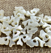 Mother of Pearl Mermaid Beads Sku#M608