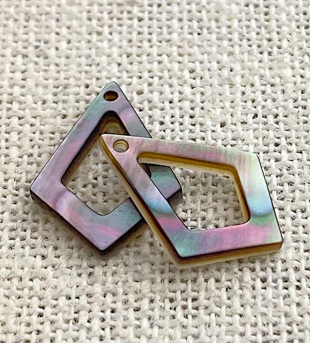 Mother of Pearl Charm Sku#M2524