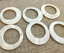 Mother of Pearl Charm Sku#M576