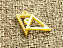 Mother of Pearl Charm Sku#M2521