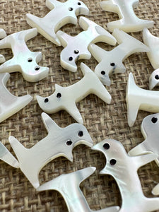 Mother of Pearl Cat Bead Sku#M1208