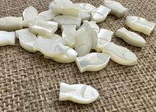 Mother of Pearl Fish Beads Sku#M1206