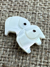Mother of Pearl Elephant Beads Sku#M498