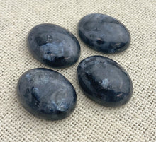 Labradorite Oval Cabochon