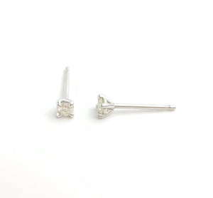 0.10 CTW Diamond 14k Gold Stud Earrings
