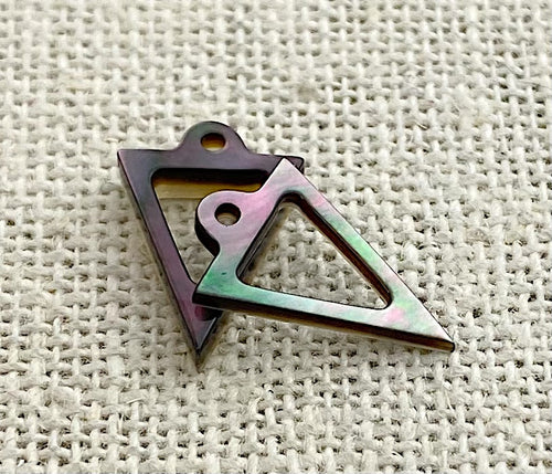 Mother of Pearl Charm Sku#M2518