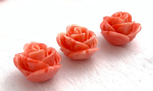 Mother of Pearl Flower Bead Sku#M705