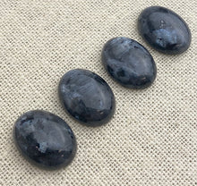 Labradorite Oval Cabochon