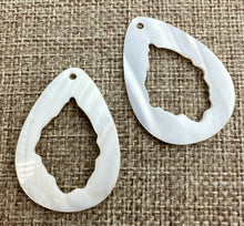 Mother of Pearl Charm Sku#M281