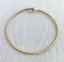 14kGF White Crystal Pearl Bangle