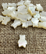 Mother of Pearl Cat Charm Sku#M1207
